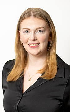 Verena Hein, Empfangsmitarbeiterin